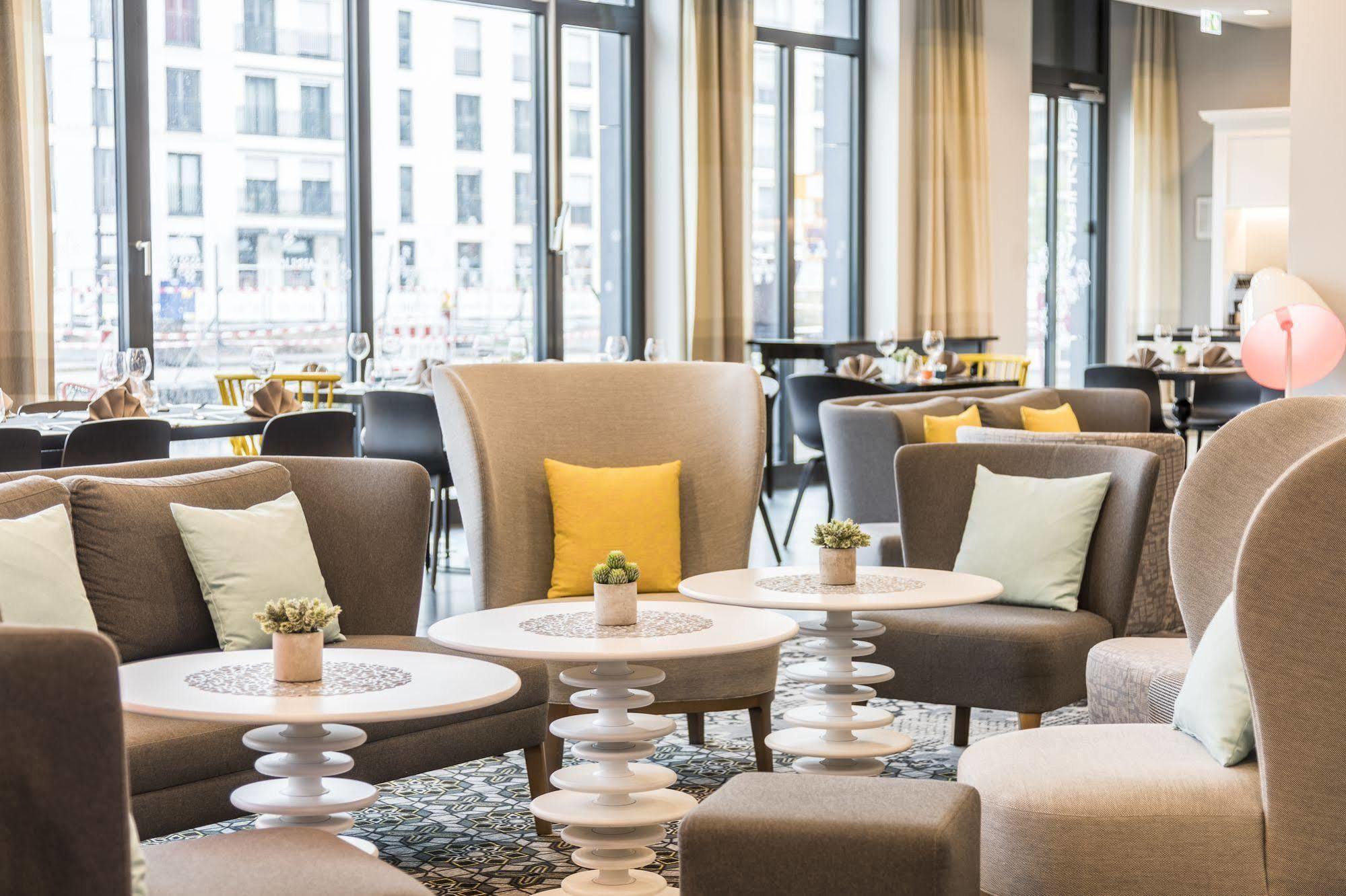 Capri By Fraser, Frankfurt Франкфурт на Майн Екстериор снимка